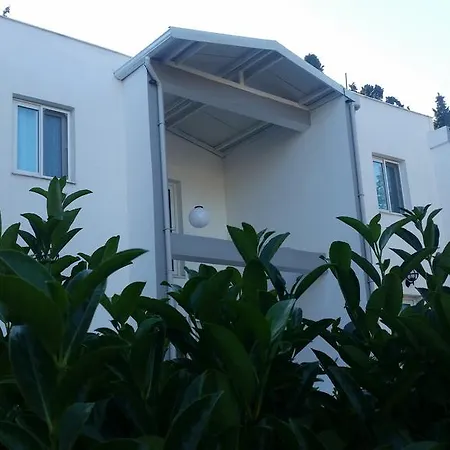卡姆利科斯克公寓酒店 招待所 博德鲁姆