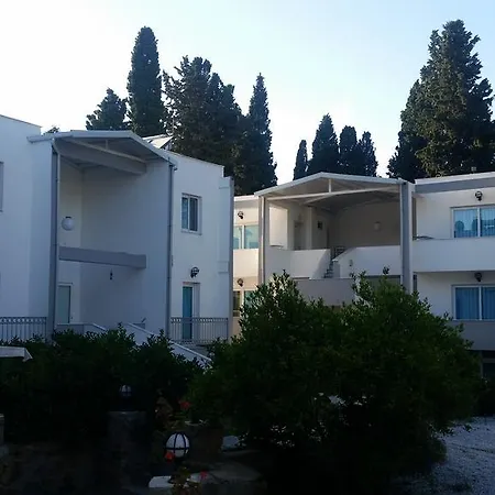 Camlikosk בית הארחה 3*